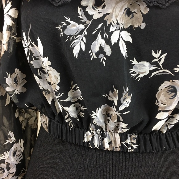 VTG 80s black sheer floral ots ruffle crop top - Picture 4 of 7